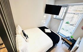 London 1 Central Studio Like A Hotel Room